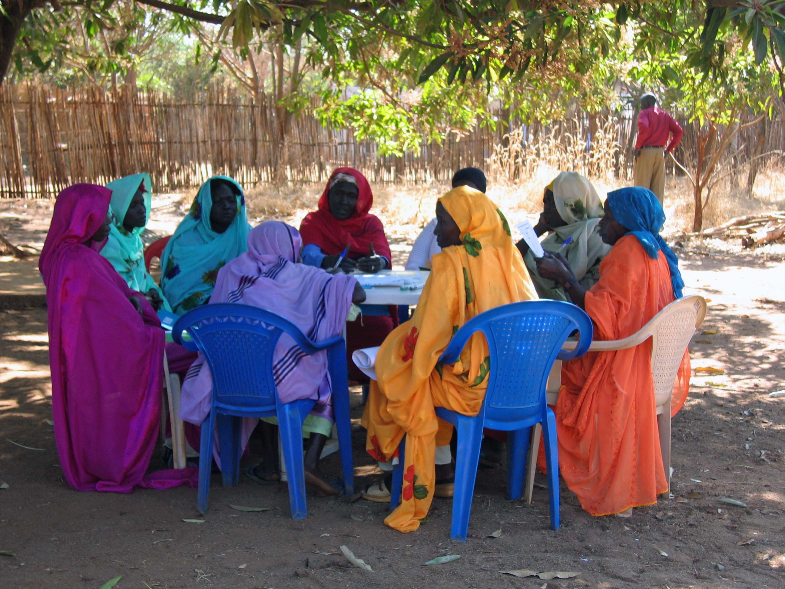 Women sitting and discussing